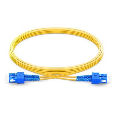 comprar El cable de parche de fibra blindada de modo único SC UPC a SC UPC Duplex de 2,0 mm de PVC OFNR 9/125 Fabricación en línea